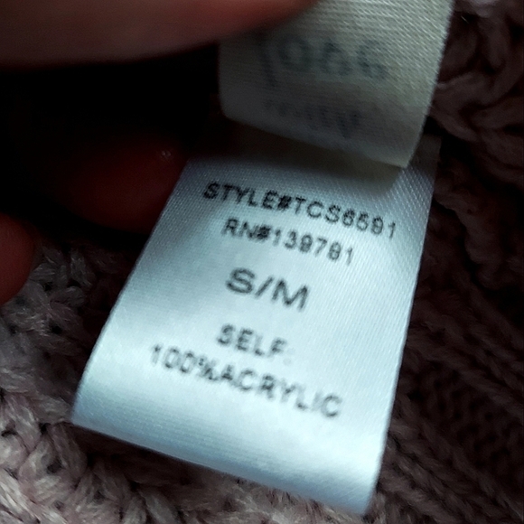 NWT Tea & Cup Cute Cold Shoulder Sweater - Picture 12 of 12